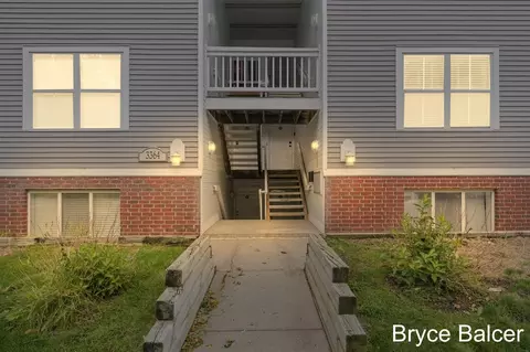 3364 Pine Mdw #302, Kentwood, MI 49512