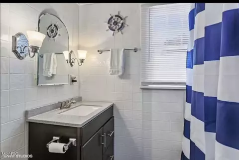 Bath - 207 E Beech, Three Oaks, MI 49128 photo 2 of 2