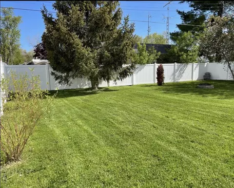 Exterior - 207 E Beech, Three Oaks, MI 49128 photo 6 of 9