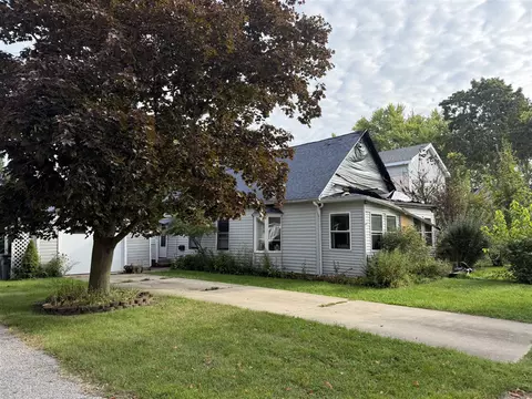 Exterior - 207 E Beech, Three Oaks, MI 49128 photo 2 of 9