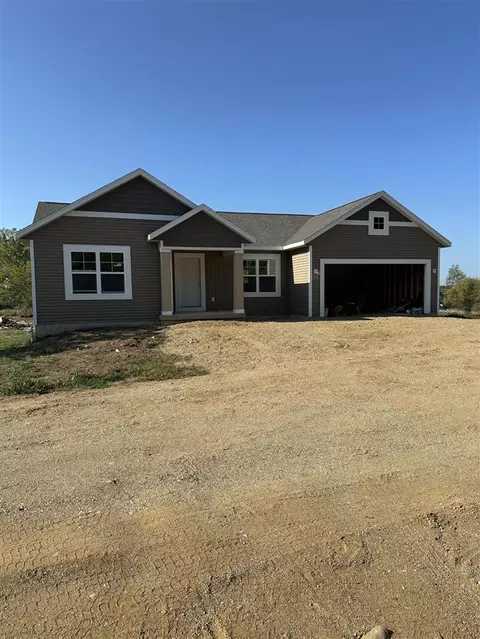 2174 Pursuit, Hopkins, MI 49328