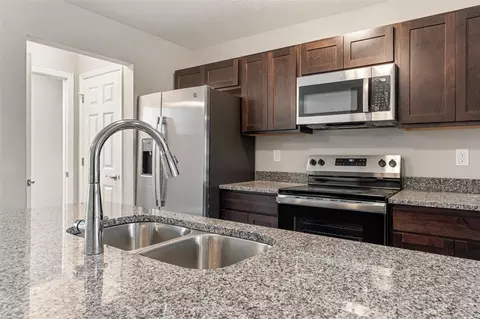 Kitchen - 1804 E Ganson, Jackson, MI 49202 photo 2 of 3