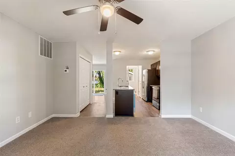 Living - 1804 E Ganson, Jackson, MI 49202 photo 3 of 4