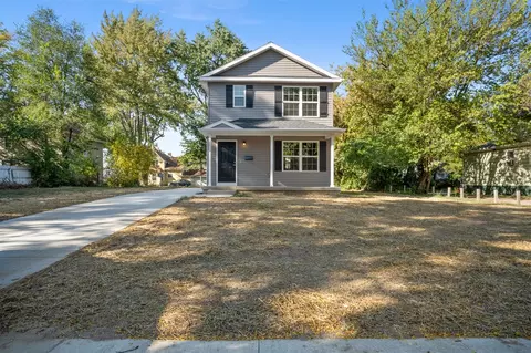 Exterior - 1804 E Ganson, Jackson, MI 49202 photo 6 of 7