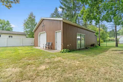7958 Hively, Jackson, MI 49201 photo 28