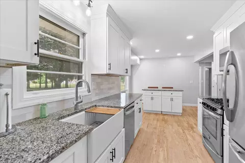 7958 Hively, Jackson, MI 49201 photo 12