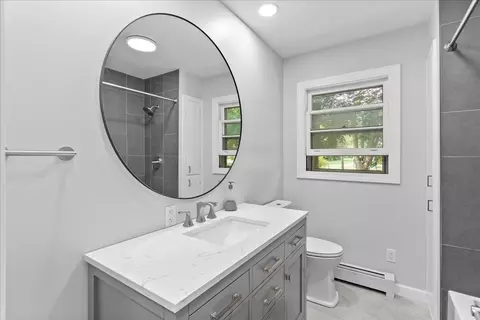 7958 Hively, Jackson, MI 49201 photo 13
