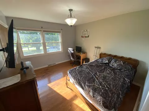 Bedroom - 9761 Brown, Springport, MI 49284 photo 1 of 4