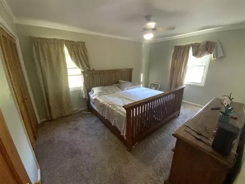 Bedroom - 9761 Brown, Springport, MI 49284 photo 3 of 4