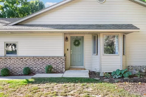 927 Ironwood, Grand Rapids, MI 49534