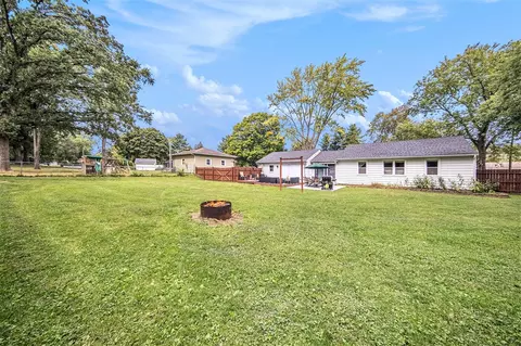 Exterior - 121 Mcconnell, Jackson, MI 49201 photo 4 of 6
