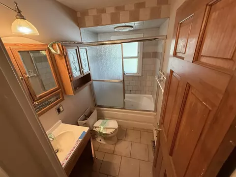 Bath - 8225 Chapp, Warren, MI 48089 photo 1 of 1