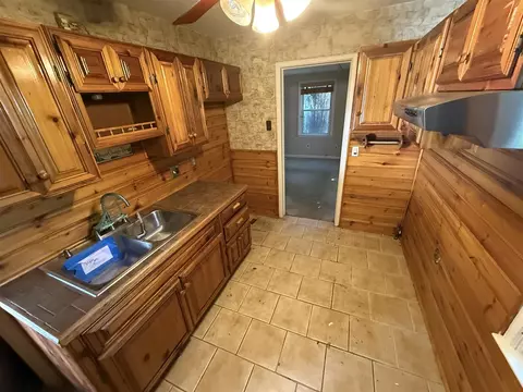 Kitchen - 8225 Chapp, Warren, MI 48089 photo 3 of 3
