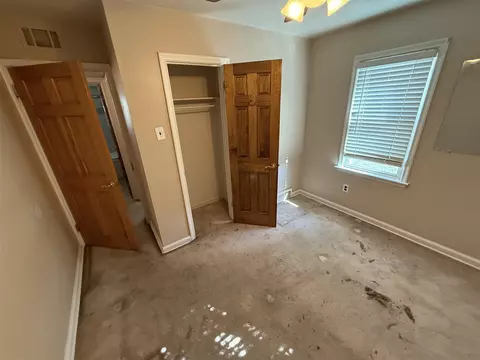 Bedroom - 8225 Chapp, Warren, MI 48089 photo 2 of 3
