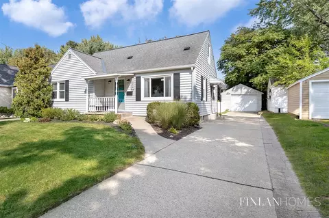 1548 Gladstone, Grand Rapids, MI 49506