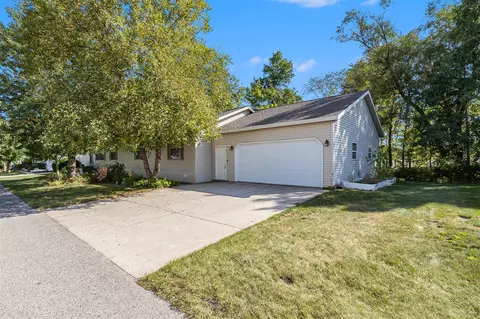 6500 Van Dm, Hudsonville, MI 49426