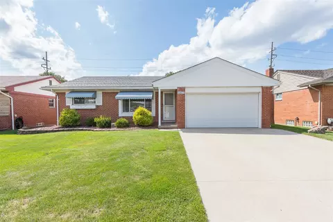 14677 Newburgh, Livonia, MI 48154