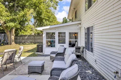 2466 Smiley, Jackson, MI 49203 photo 45