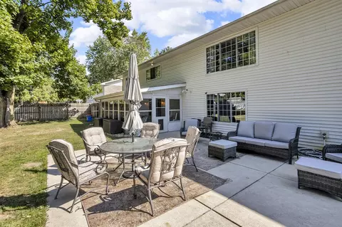 2466 Smiley, Jackson, MI 49203 photo 43