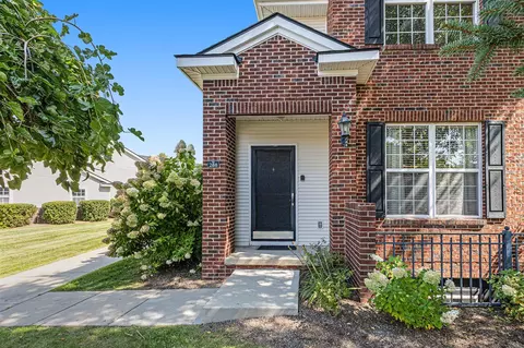 331 Scio Vlg #288, Ann Arbor, MI 48103