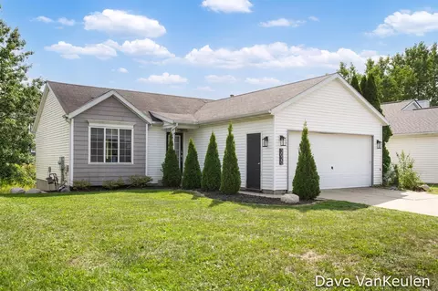 3020 Burritt, Grand Rapids, MI 49504