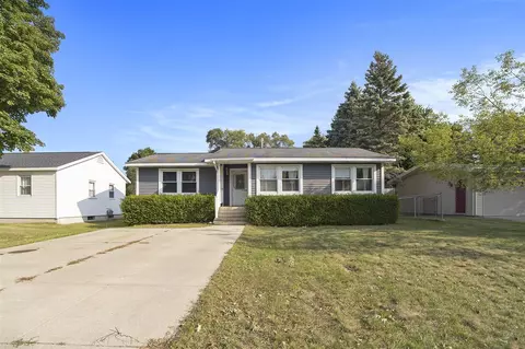 909 Russell, Ludington, MI 49431