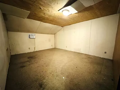 Bedroom - 3165 S 3rd, Niles, MI 49120 photo 1 of 2