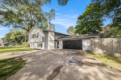 1769 Bayview, Norton Shores, MI 49441