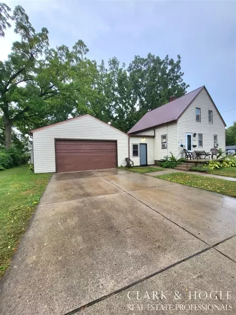 3322 Palmer, Lansing, MI 48910