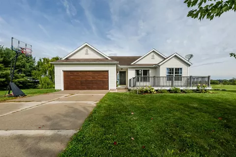 819 E Lemon Crk, Berrien Springs, MI 49103