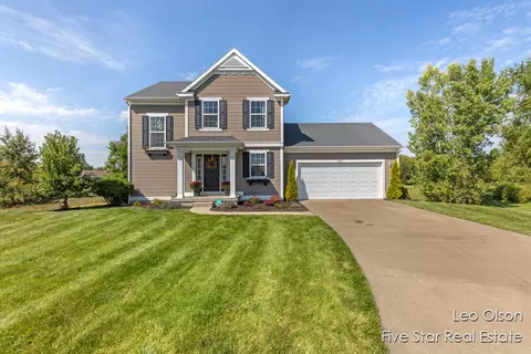 605 Scott Vw, Comstock Park, MI 49321