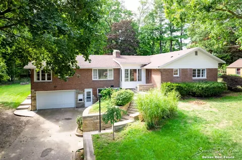 415 S Lincoln, Greenville, MI 48838