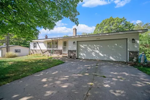 15724 Waterloo, Grass Lake, MI 49240