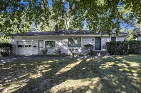 415 East, Marshall, MI 49068
