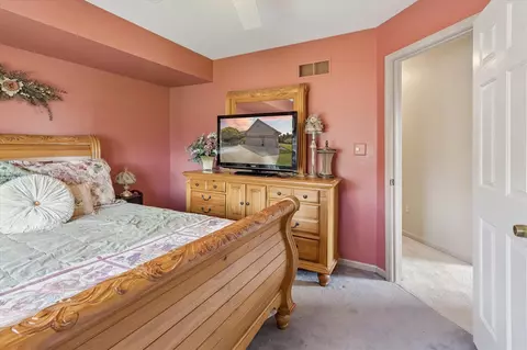 17736 Joseph Dr, Macomb, MI 48044 photo 30