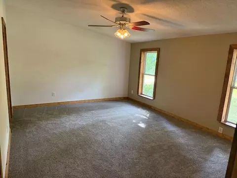 Bedroom - 14074 Elder, Grant, MI 49327 photo 2 of 2