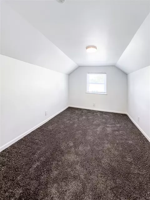 Bedroom - 14074 Hendricks, Warren, MI 48089 photo 6 of 7