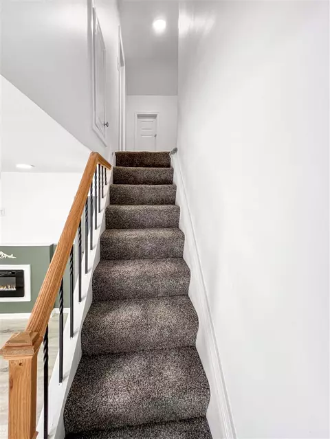 Entry Way - 14074 Hendricks, Warren, MI 48089 photo 4 of 4