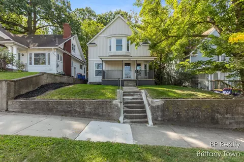 310 Sweet, Grand Rapids, MI 49505