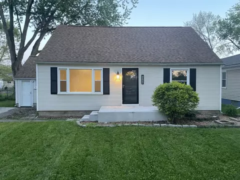 1044 Larchwood, Troy, MI 48083