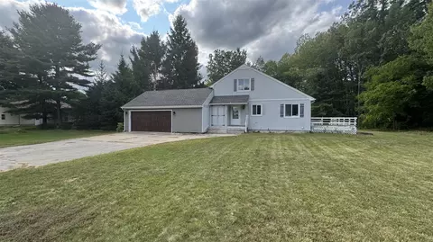 8277 Peninsula, Stanwood, MI 49346