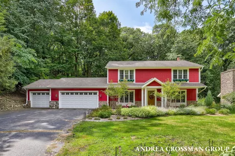 210 Timbercrest, Holland, MI 49424