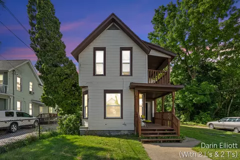 841 Oakland, Grand Rapids, MI 49503