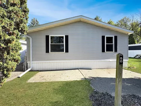 2072 Eleanor, Lowell, MI 49331