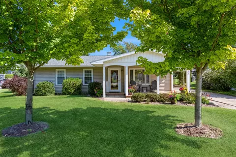 133 N Eagle, New Buffalo, MI 49117