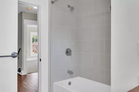 Bath - 207 S S Un, Tecumseh, MI 49286 photo 6 of 10