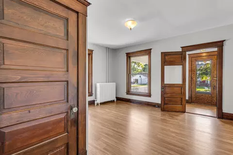 Living - 207 S S Un, Tecumseh, MI 49286 photo 3 of 7