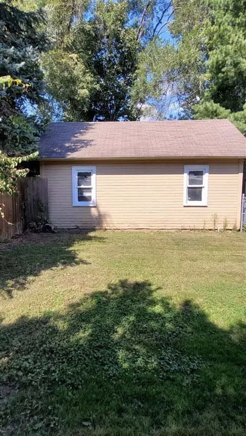 Exterior - 207 S S Un, Tecumseh, MI 49286 photo 10 of 13