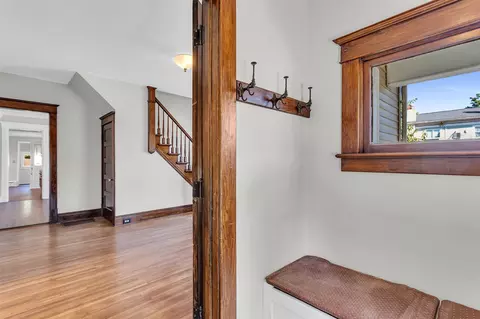 Entry Way - 207 S S Un, Tecumseh, MI 49286 photo 2 of 8
