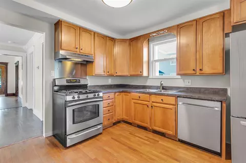 Kitchen - 207 S S Un, Tecumseh, MI 49286 photo 2 of 4